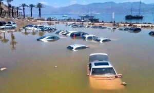 كوارث طبيعية فيضانات