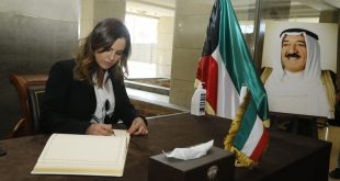 وزيرة الاعلام زارت السفارة الكويتية