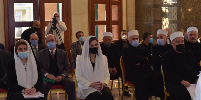 عبد تشارك في جلسة المجلس المذهبي