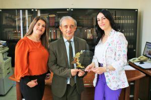 مدرسة كوليج درع خضر ماجد