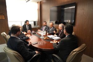 مرقص اجتماعا اداريا