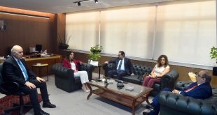 وزيرة الإعلام التقت مخيبر ووفدا من UNDP