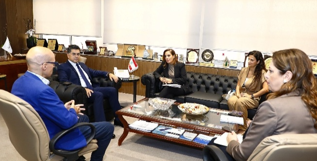 24f72e4d2acb3ca8fa7388aaba6368df